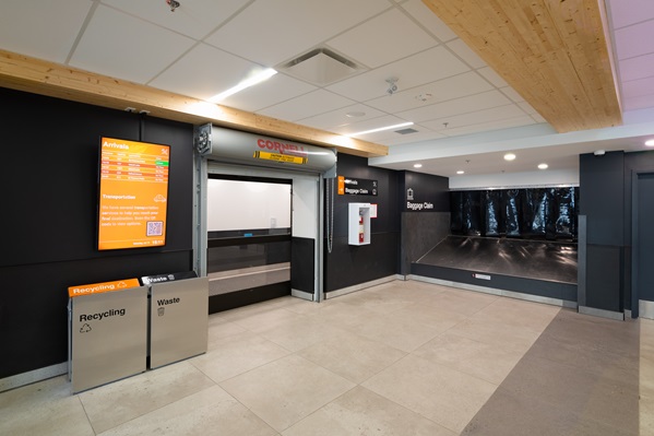 Perimeter Aviation - gate screen